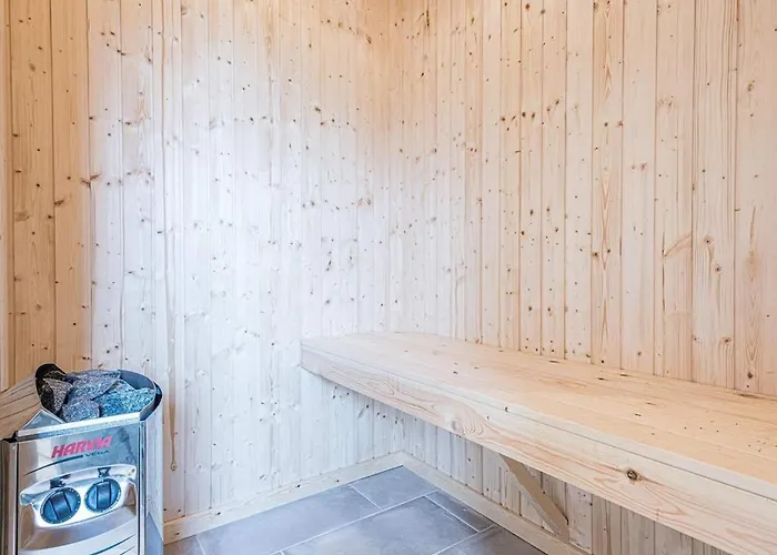 6 Person In בית נופש *