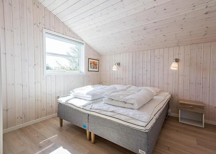 בית נופש 6 Person In