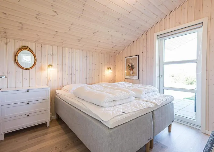 בית נופש 6 Person In *