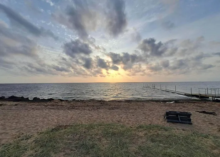 בית נופש 6 Person In *